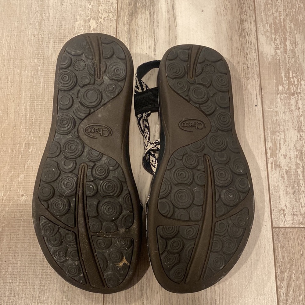 Adjustable chacos - Picture 2 of 4